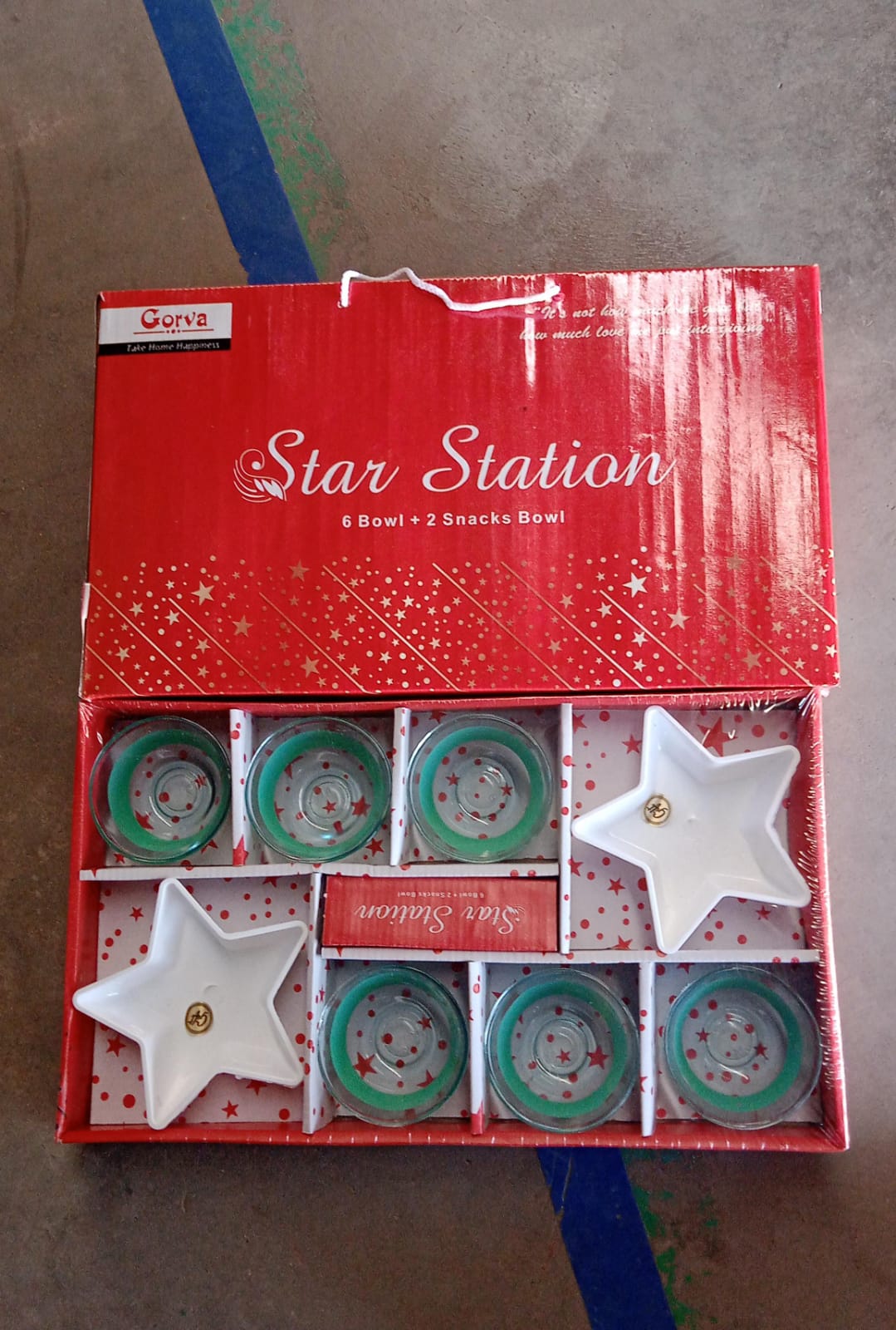 Star Station High Quality 6 Pc Glass Bowl & 2 Pc Plastic Star Shape Snack Bowl Set (8 Pcs Set) Star Station High Quality 6 Pc Glass Bowl & 2 Pc Plastic Star Shape Snack Bowl Set (8 Pcs Set)